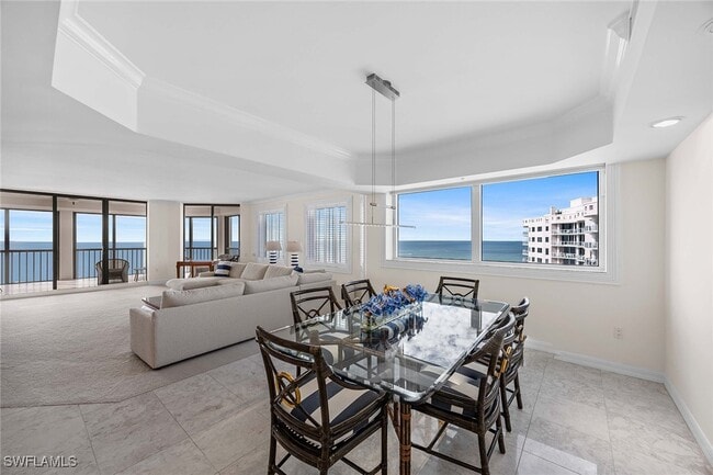 Building Photo - 8171 Bay Colony Dr