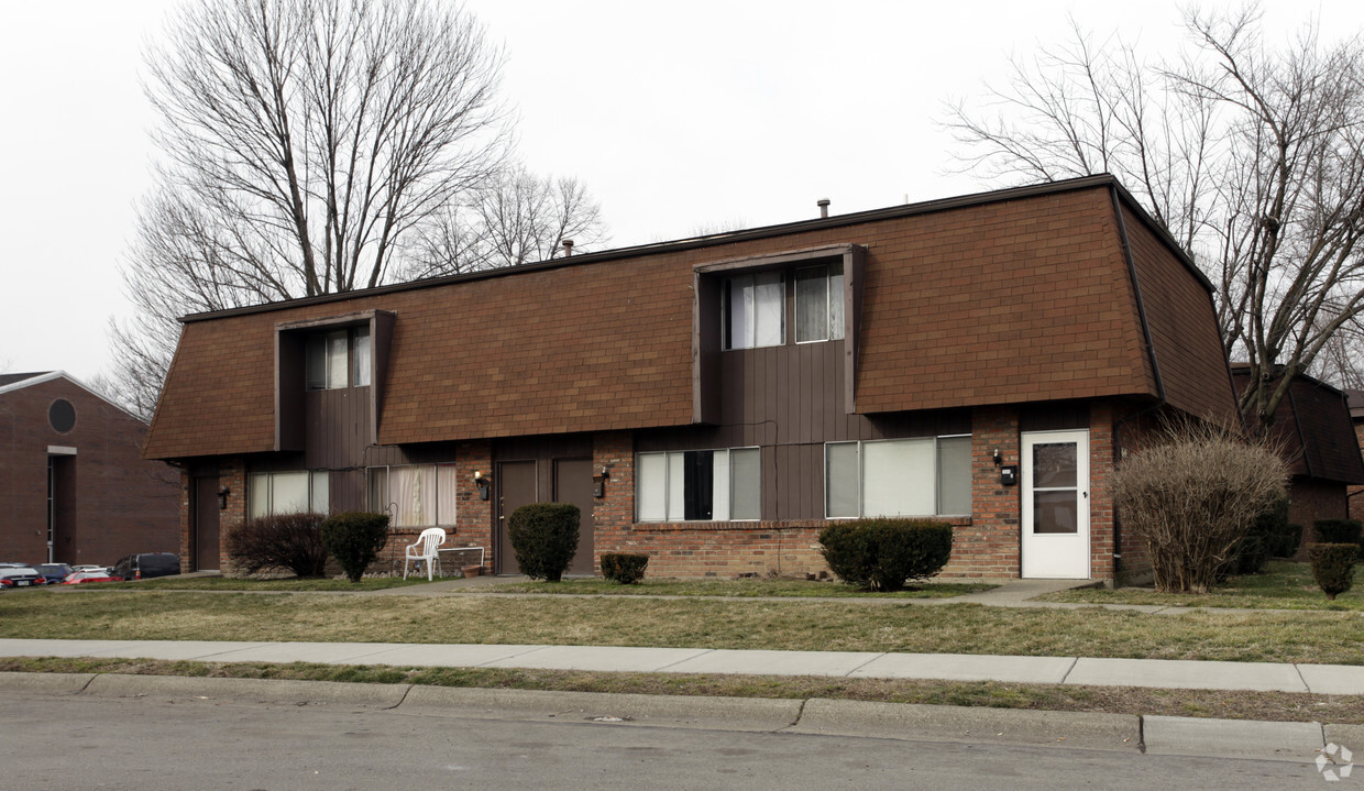 Building Photo - Lamberton Square