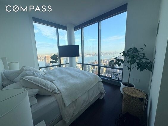 Foto del edificio - 200 W 67th St