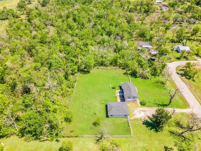 Foto del edificio - 2708 County Rd 686