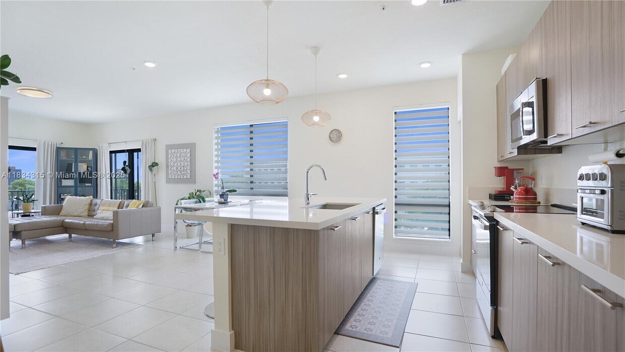 Foto principal - 8301 NW 41st St