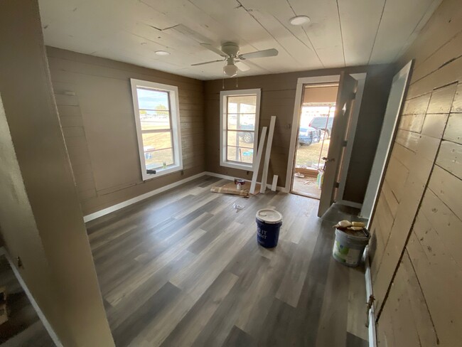 Building Photo - 3709 TX-91