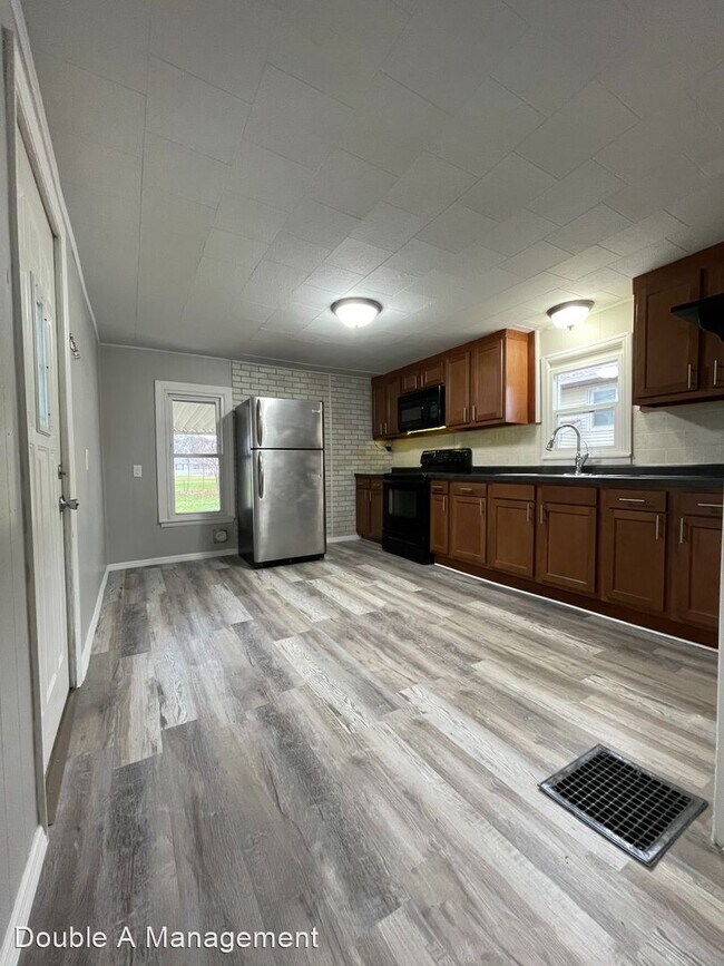 Foto del edificio - 2 br, 2 bath House - 123 Ash St.