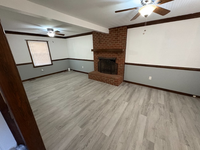 Foto del edificio - 14820 Whitley St