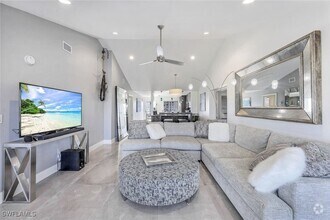 Building Photo - 10684 Gulf Shore Dr