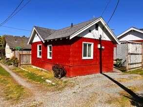 Building Photo - 675-685 Elrod Ave