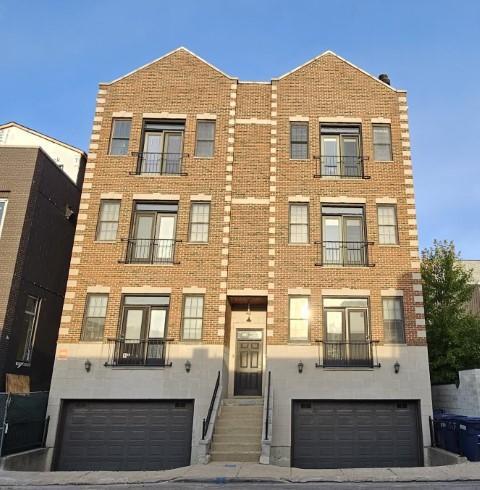 Foto principal - 2 bedroom in Chicago IL 60622