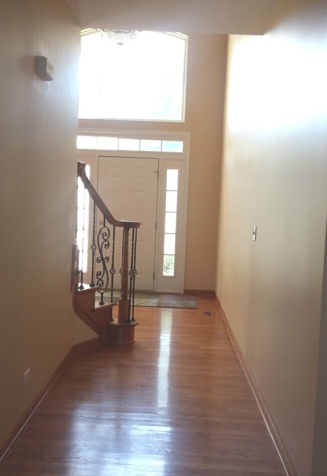 Foto del edificio - 19 River Oaks Cir W