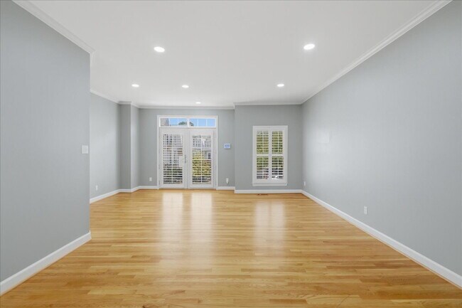 Foto del edificio - Elegant Corner-Lot Home with Spacious Living in Great Oak
