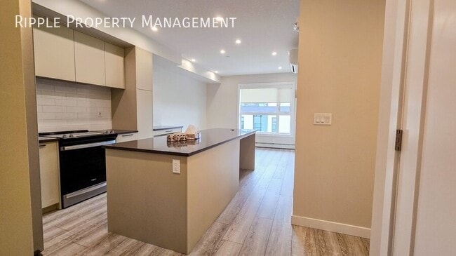 Building Photo - Modern 2 Beds, 2 Baths Apartment/Condo | No Pets Allowed