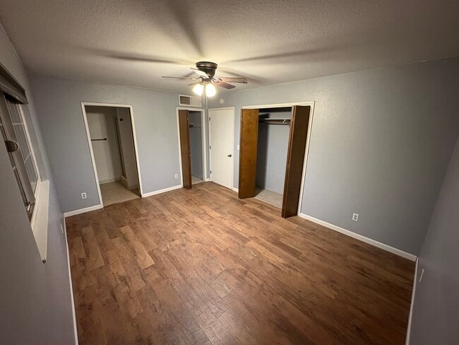 Building Photo - 20208 Lago St
