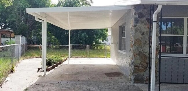 Photo - 13685 120th St N (Largo, FL) House