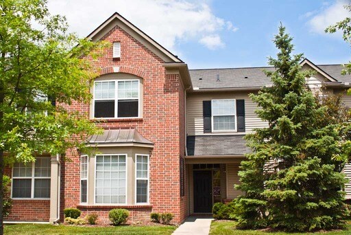Foto principal - 47744 Pembroke Dr
