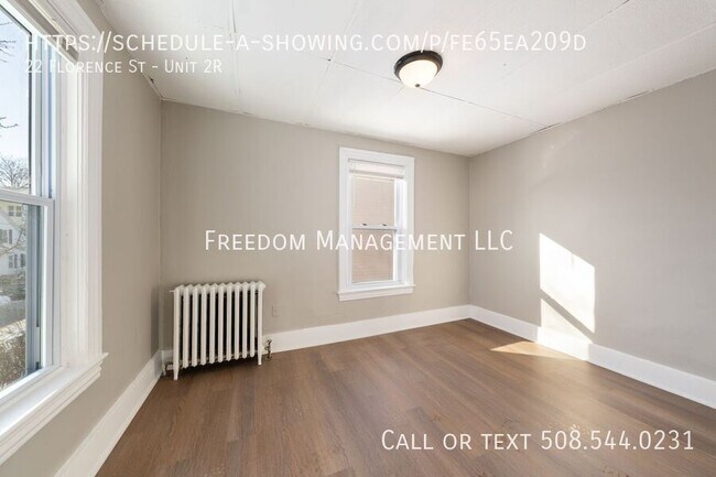 Building Photo - 22 Florence St