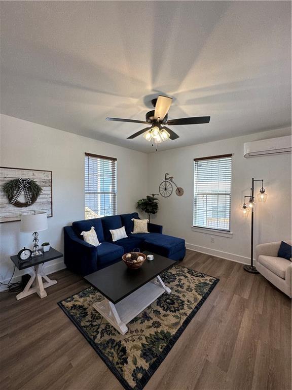 Building Photo - 851 S One Mile Rd