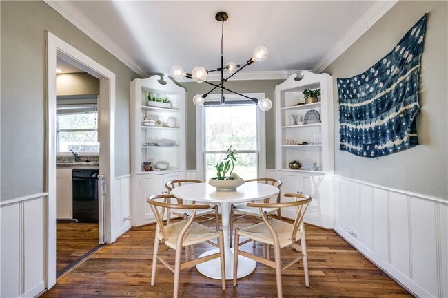 Building Photo - 9451 Tarleton St