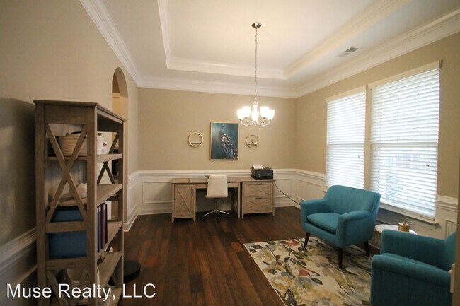 Foto del edificio - 4 br, 3 bath House - 5079 Alston Drive