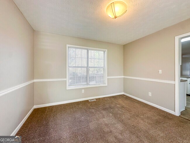 Building Photo - 3340 Summit Pl Dr