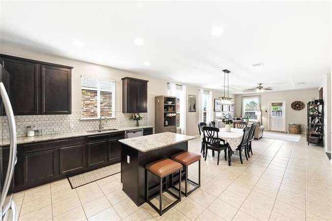 Foto del edificio - 145 Sundown Ave