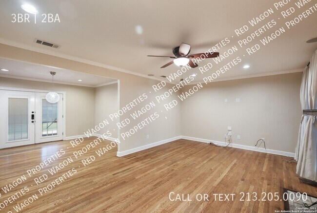 Foto del edificio - 167 E Edgewood Pl