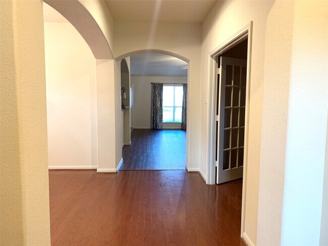 Foto del edificio - 5115 Trevors Trace Ln