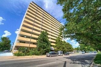 Building Photo - 1029 E 8th Ave