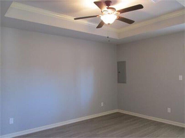 Foto del edificio - 3 bedroom duplex, Near Arkansas College of...