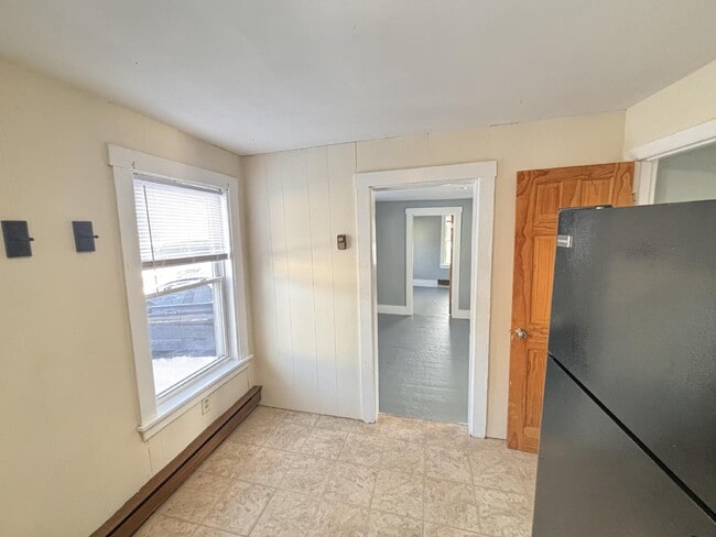 Building Photo - 1BR/1BA Apartment – Prime Location Near Downtown Bath!