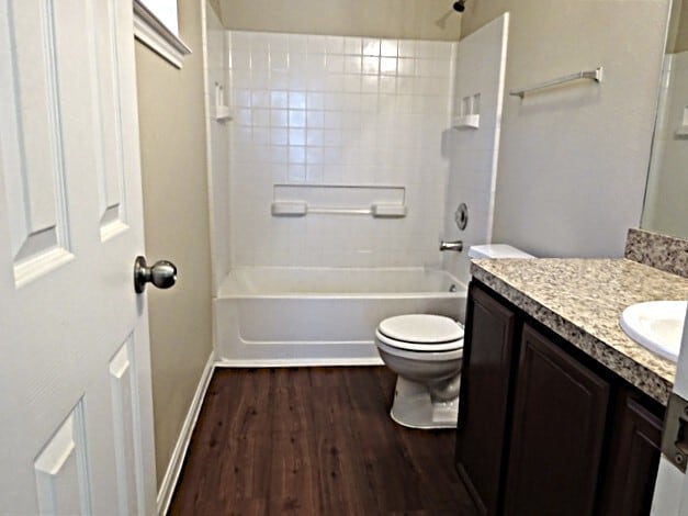 Foto del edificio - 5931 Brenwood Trails Ln