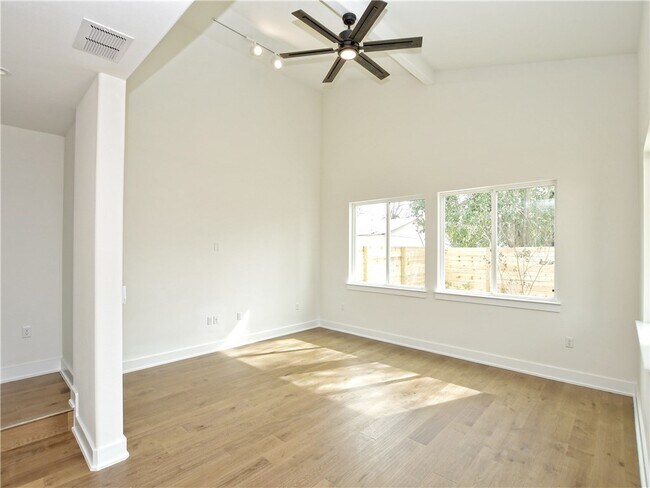 Building Photo - 1409 Casey St