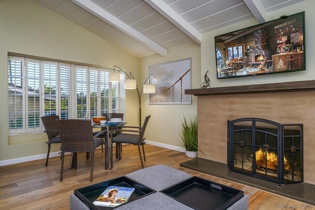 Building Photo - 6176 El Tordo