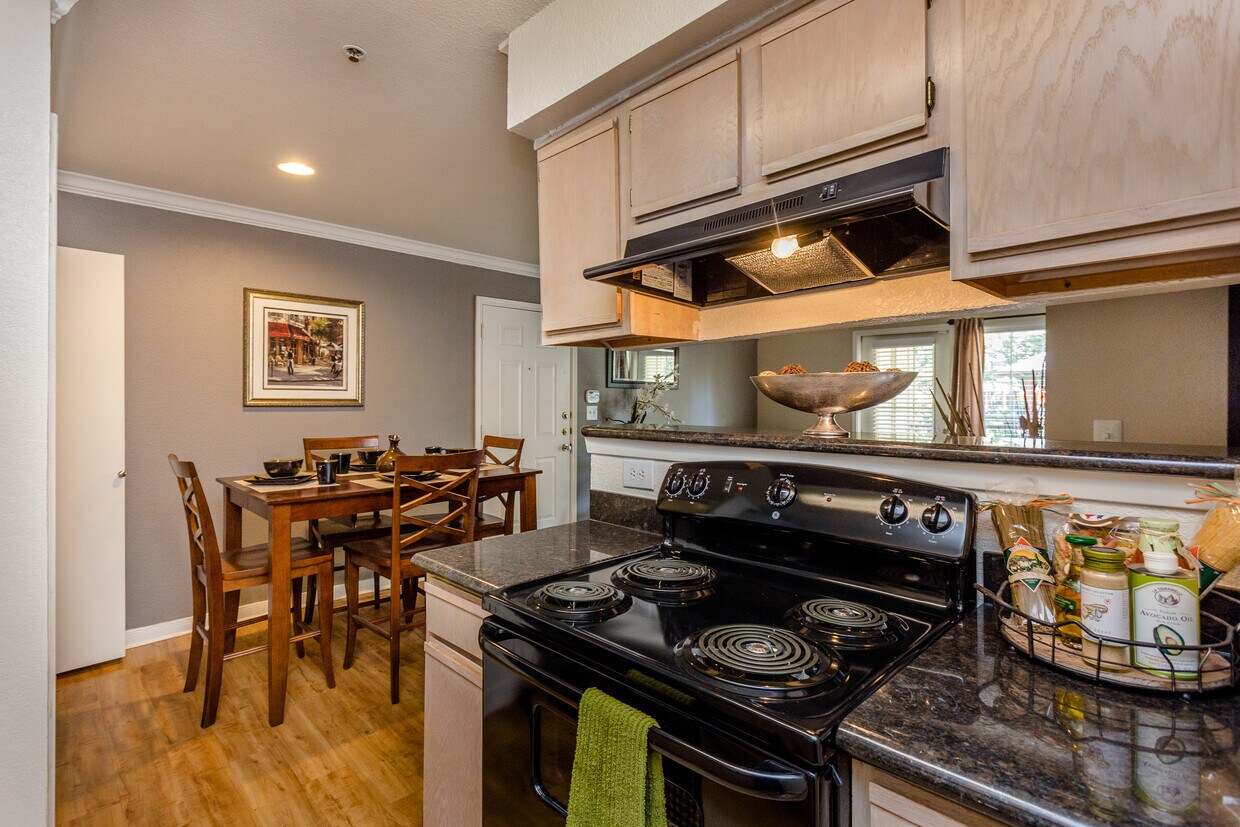 Medical Center 5055 Von Scheele Dr San Antonio, TX Apartments for