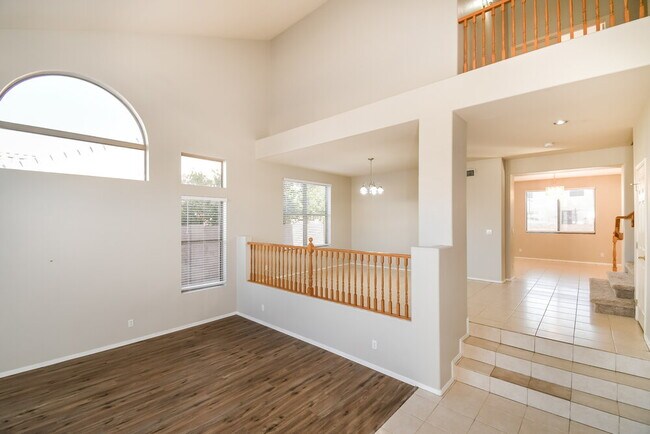 Foto del edificio - 9435 E Lompoc Ave