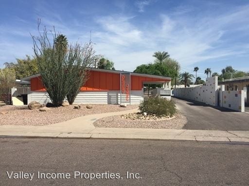 Building Photo - 2947 N 39th St