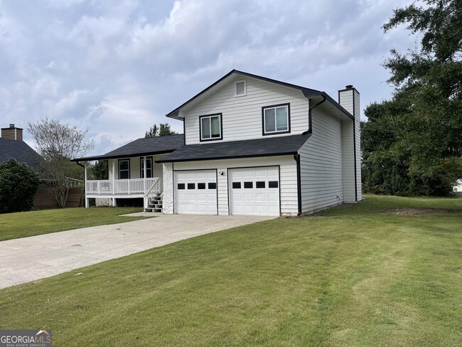 Building Photo - 235 Deerfield Dr