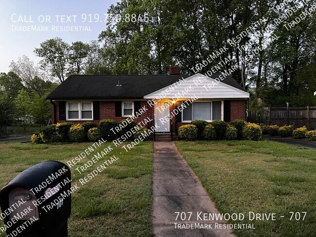 Building Photo - 707 Kenwood Dr