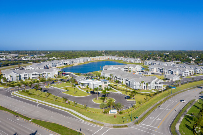 Building Photo - Springs At Hammock Cove