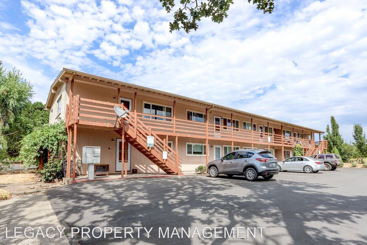 Primary Photo - 11580 SW Hall Blvd