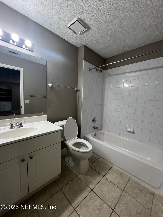 Building Photo - 10200 Belle Rive Blvd