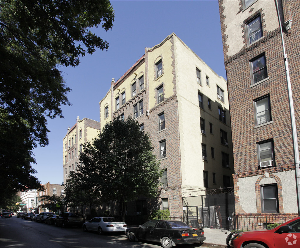 Exterior - 37-15 81st St