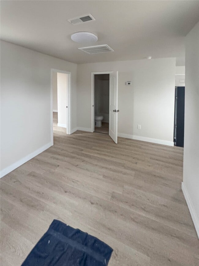 Foto del edificio - 2000 Meridian Ave