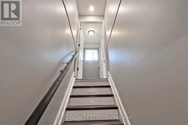 Building Photo - 7 Boundy Crescent