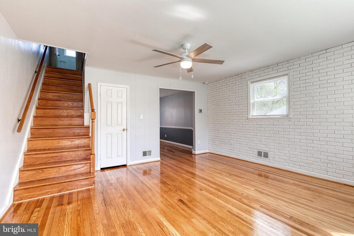 5565 Dolores Ave, Halethorpe, MD 21227 Townhome Rentals in Halethorpe