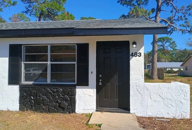 Foto del edificio - 483 N Briar Creek Point