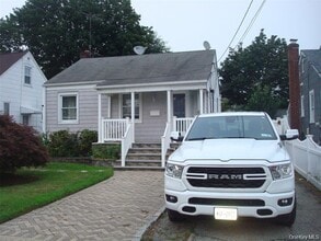 Building Photo - 197 Fenimore Ave