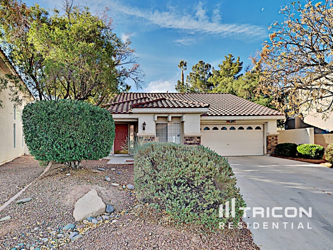 Primary Photo - 37 Mesquite Village Circle Henderson NV