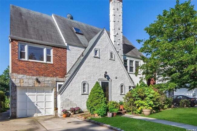 Foto del edificio - 320 Tulip Ave