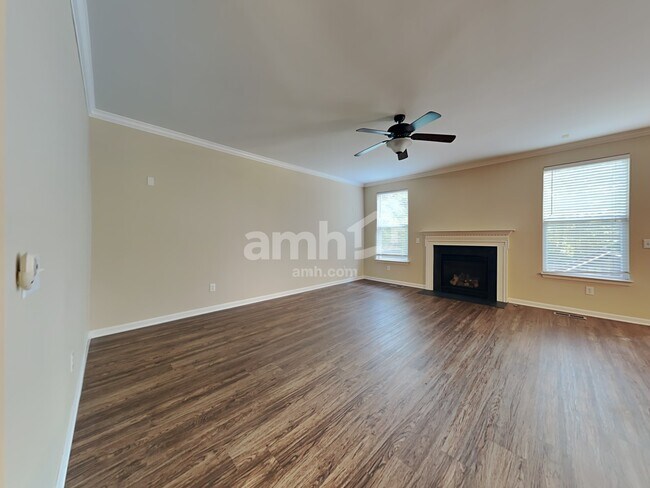 Building Photo - 2636 Lakeside Meadows Drive