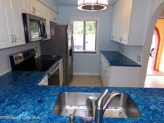 Building Photo - 155 San Juan Cir