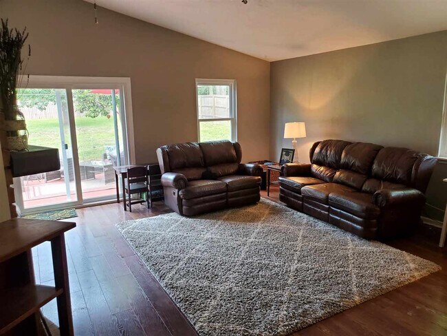 Foto del edificio - 6743 Tim Tam Trail